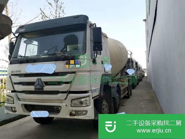 西藏出售二手豪沃前四后八20方攪拌車國五排放
