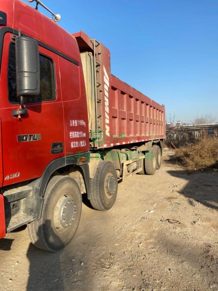 出售國五歐曼前四后八自卸車，長度8.2米