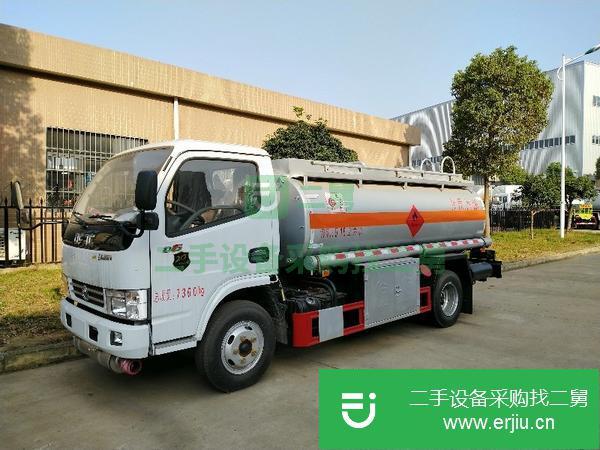 浙江出售二手東風多利卡5.15方油罐車包上戶可分期