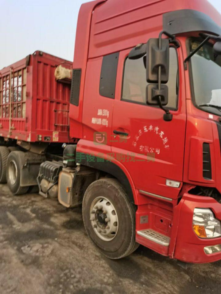 出售天龍450馬力一年半車齡牽引車