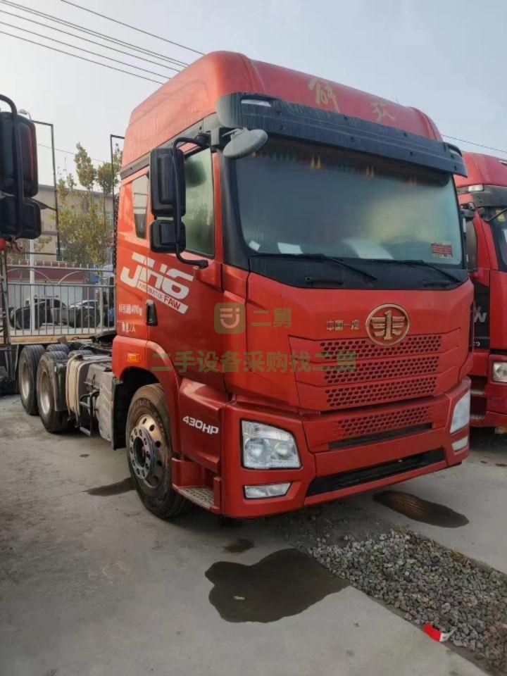 出售青島解放JH6牽引車，19年3月上戶，430馬力，濰柴發動機