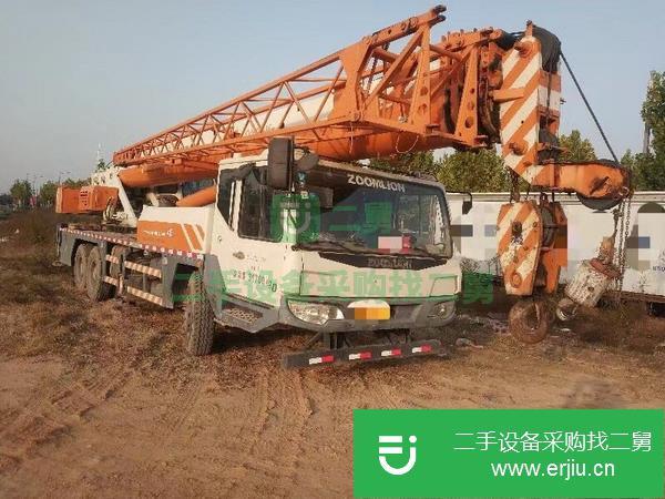 河南出售二手國四中聯(lián)橙色關(guān)愛25VF5五節(jié)大臂吊車