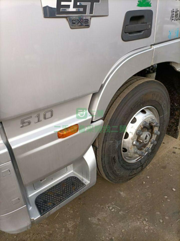 出售二手的歐曼EST510馬力，國五雙驅牽引車