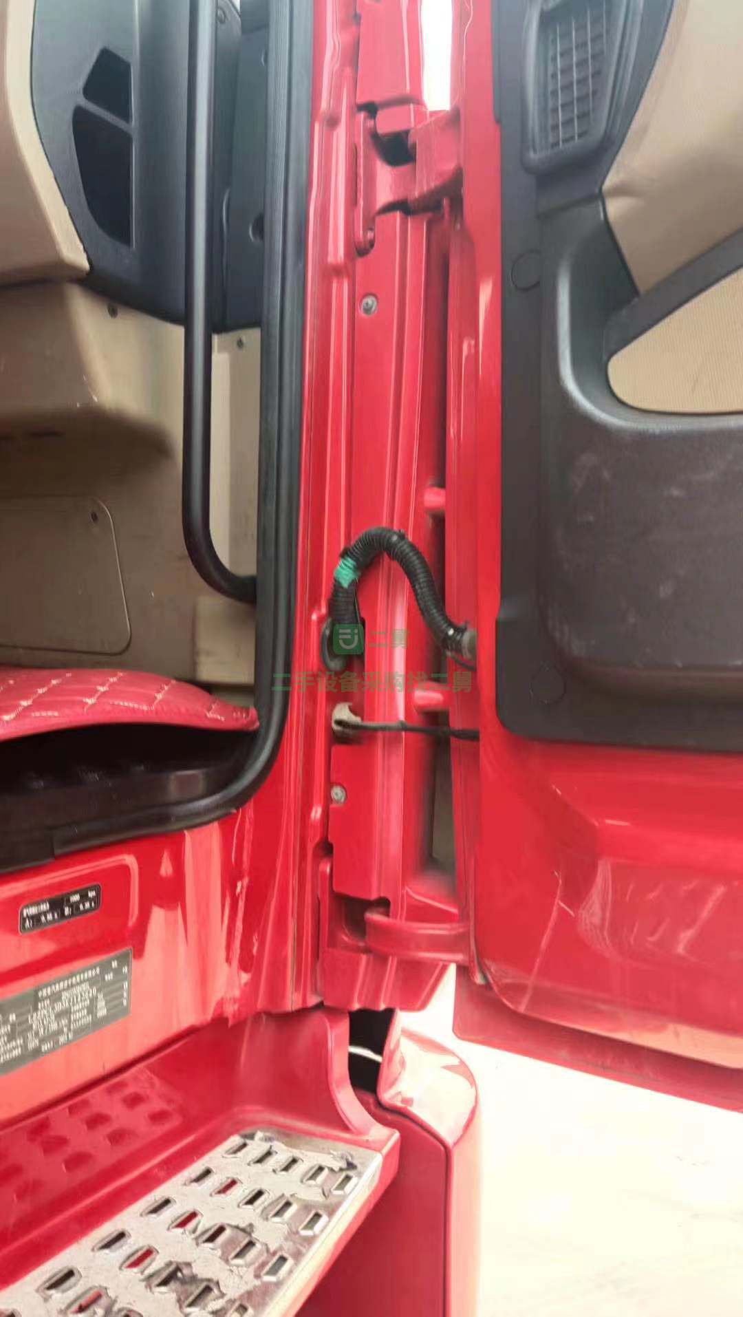 出售一臺最新款豪瀚19年6月430加氣車牽引車！車況極品