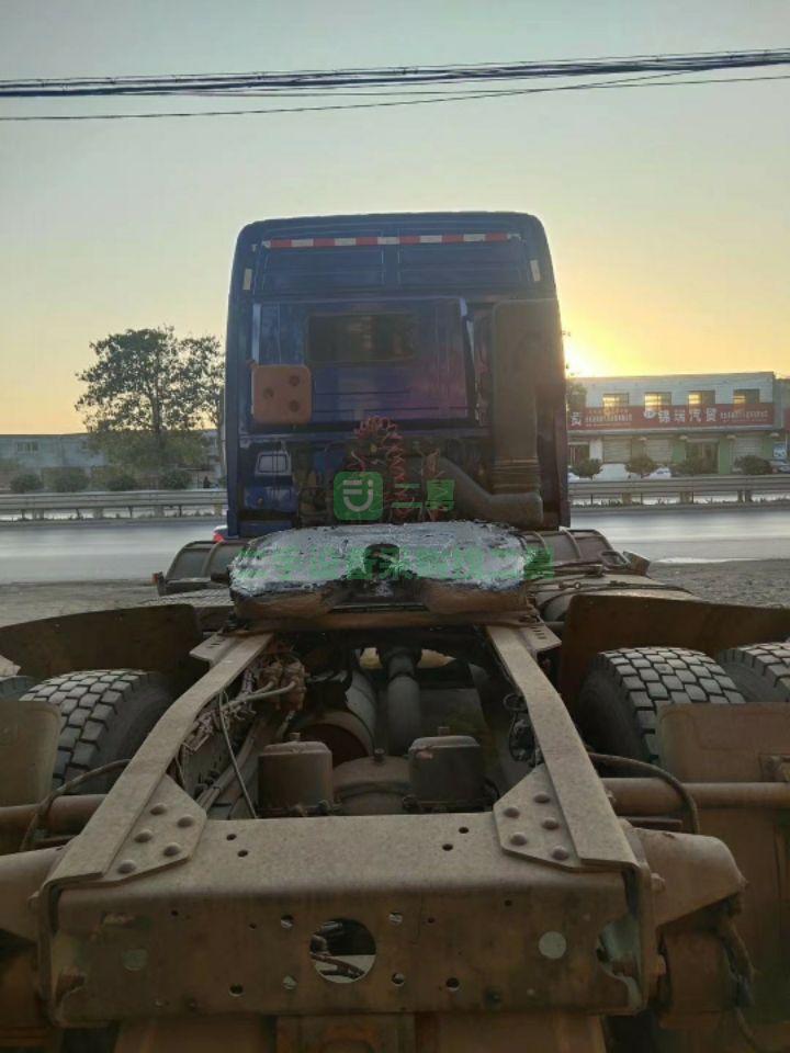 出售16年的歐曼前四430馬力單驅牽引車