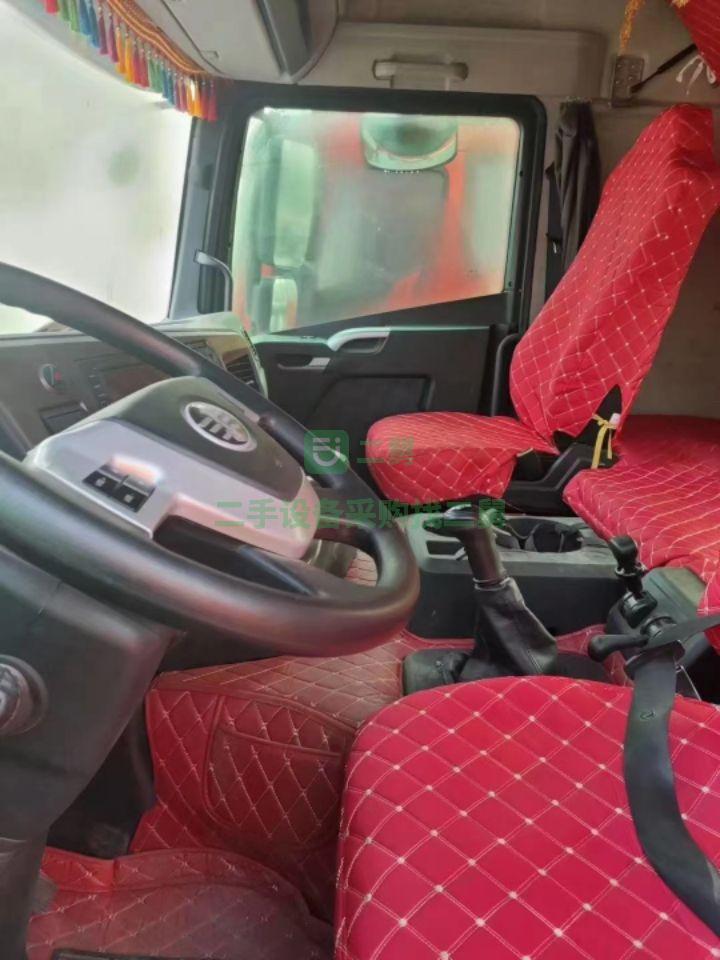 出售青島解放JH6牽引車，19年3月上戶，430馬力，濰柴發動機
