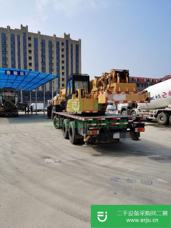 山東出售二手柳工12噸四節臂吊車原車油漆無任何事故