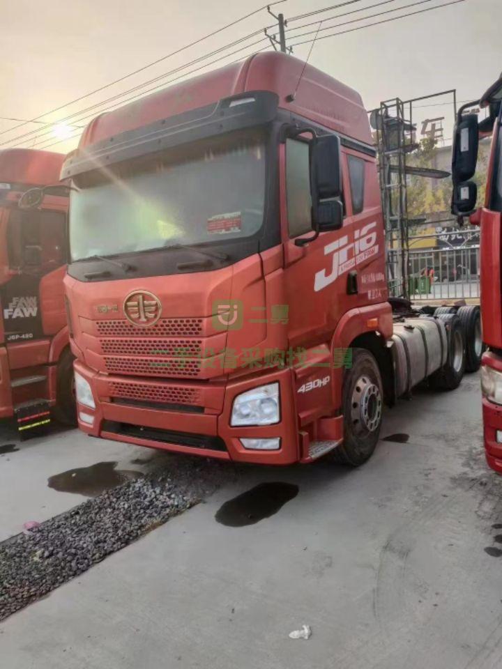 出售青島解放JH6牽引車，19年3月上戶，430馬力，濰柴發動機