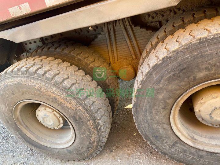 出售國五歐曼前四后八自卸車，長度8.2米