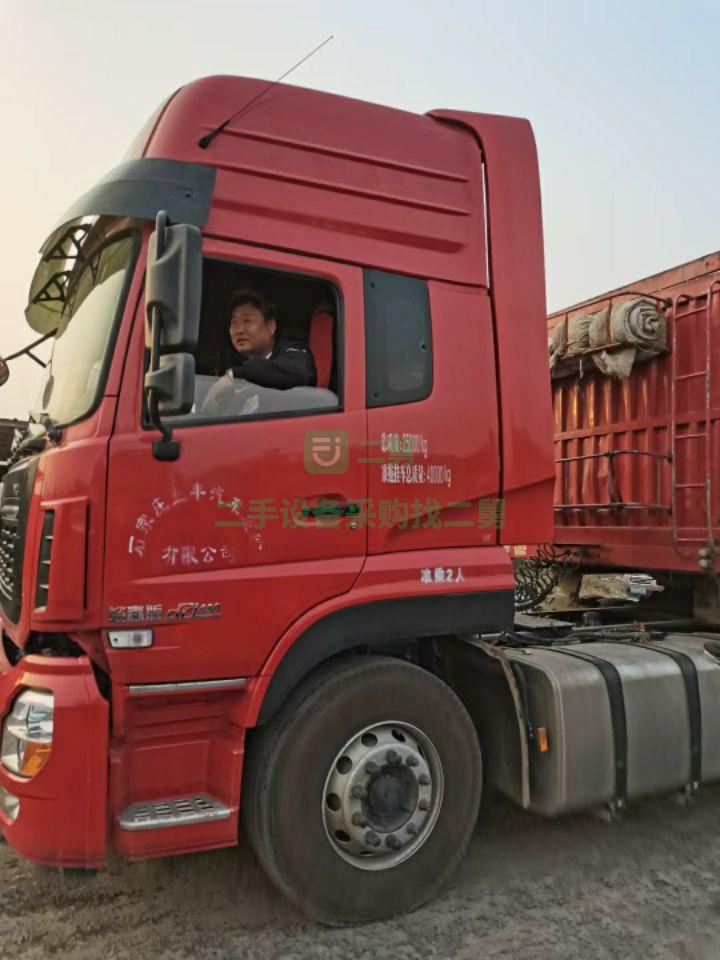 出售天龍450馬力一年半車齡牽引車