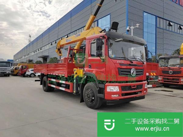 云南出售二手東風單排8噸隨車吊貨廂6.1米