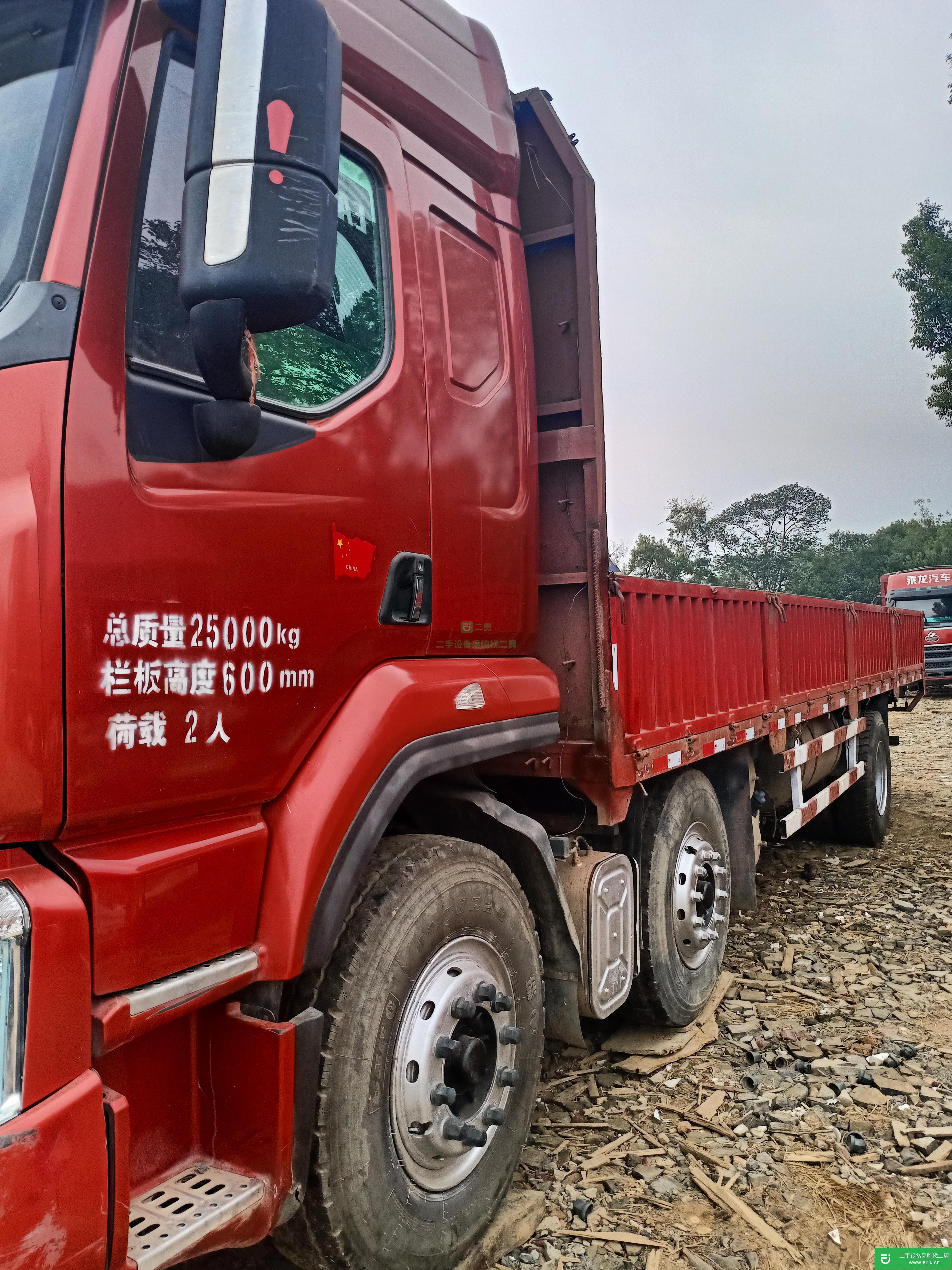 江西出售二手東風柳汽240馬力貨車