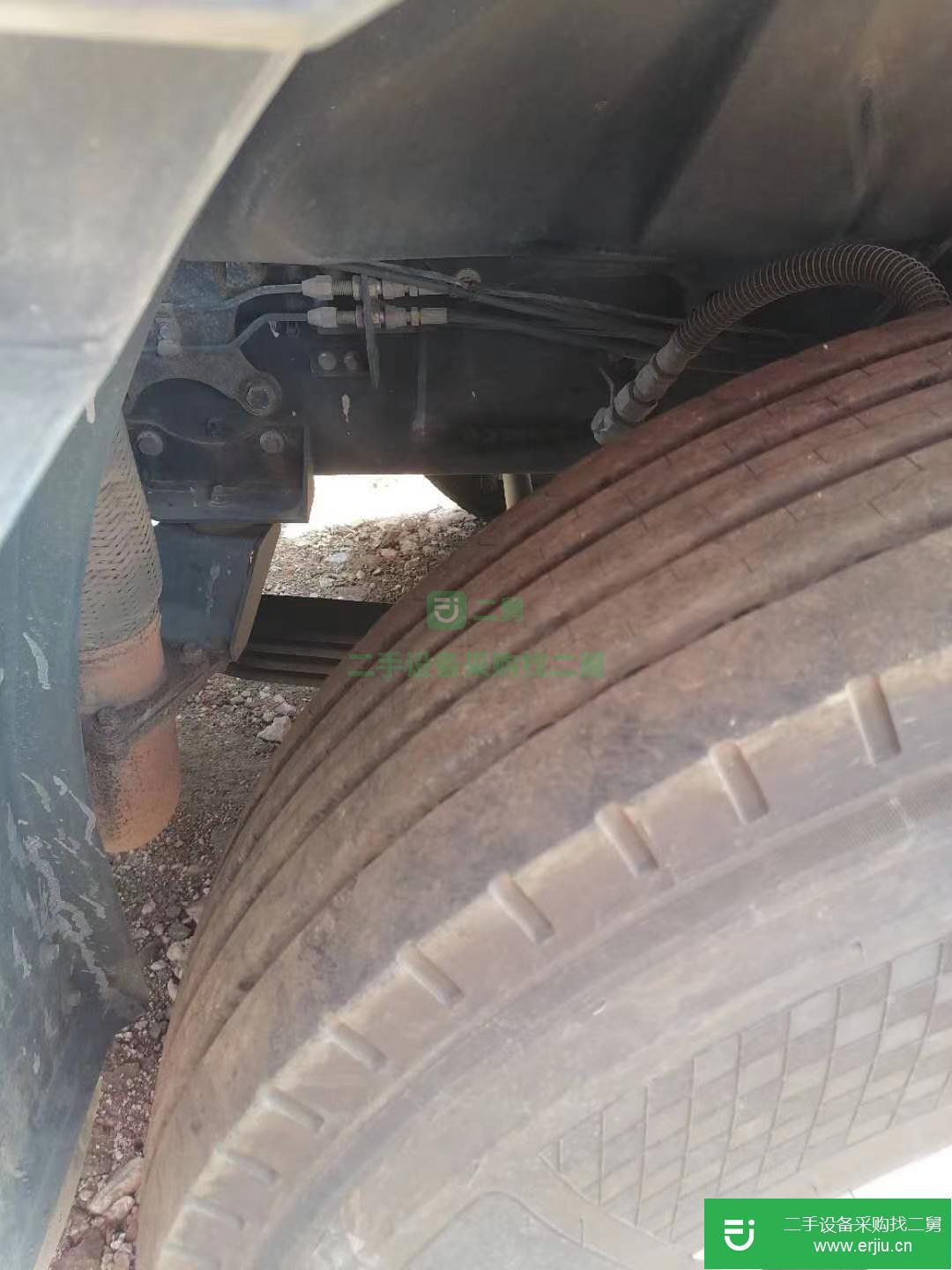 江西出售二手慶鈴460馬力牽引車