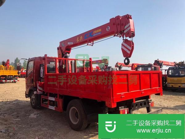 浙江出售二手重汽豪曼3300軸距藍(lán)牌隨車吊