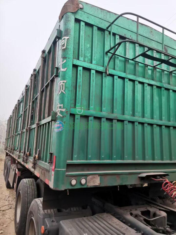 出售11米直板半掛車，輪胎好車況好一年正
