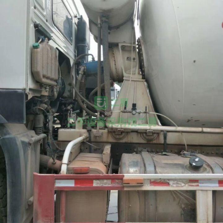 出售18年國五豪沃大14拉16方亞特罐攪拌車。車況精品原裝車