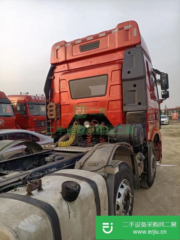 河北出售全保險解放牽引車，420馬力，輪胎99新，車況原版