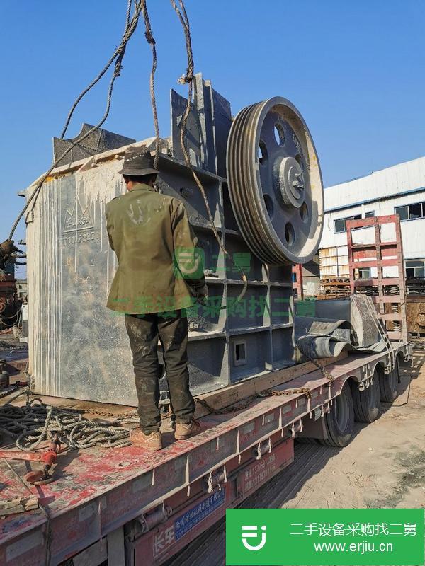 山東出售二手九成新1300顎式破碎機(jī)