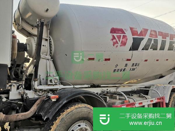 山東出售二手豪沃亞特上裝17年國五攪拌車