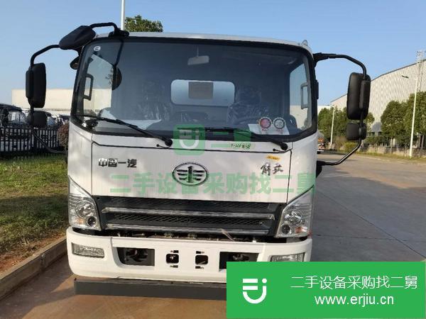 湖北出售二手8噸解放國五發動機油罐車