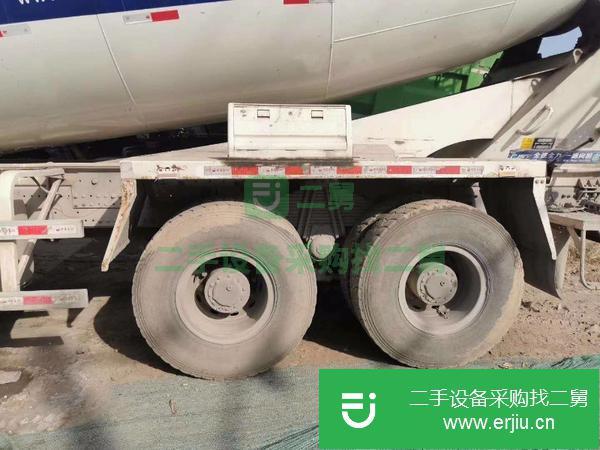 遼寧出售18年豪沃攪拌車,國五排放,20方罐子,車況精品