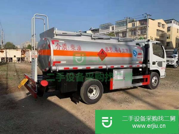 湖北出售二手東風(fēng)多利卡4.4方油罐車