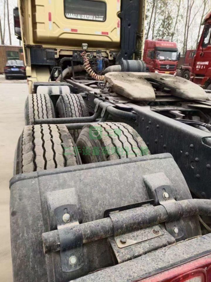 出售二手17年的陜汽德龍X3000-500馬力牽引車