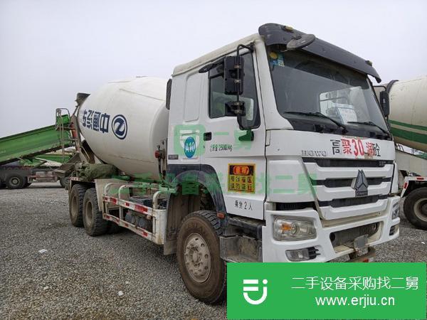 山東出售二手17年國五豪沃三橋16方攪拌罐車