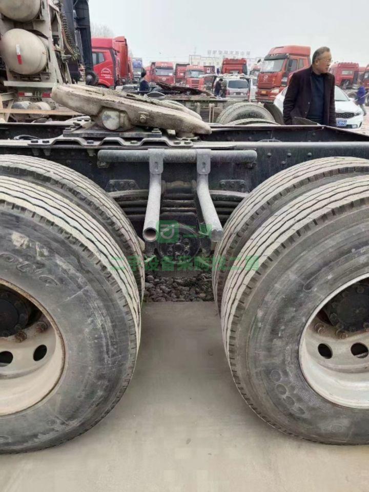 出售二手17年的陜汽德龍X3000-500馬力牽引車