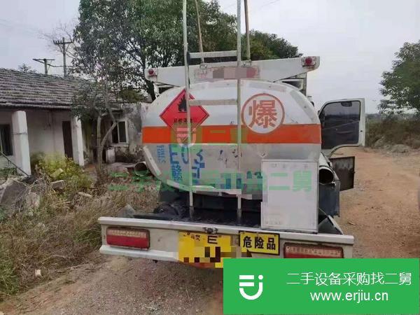 山東出售二手5噸油罐車手續(xù)齊全
