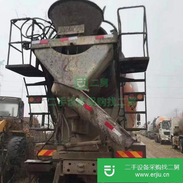 山東出售二手14年天然氣LNG豪沃攪拌車
