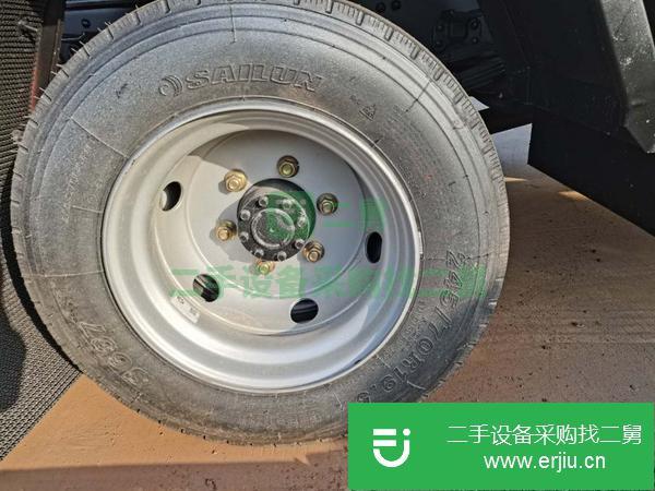 湖北出售二手8噸解放國五發動機油罐車