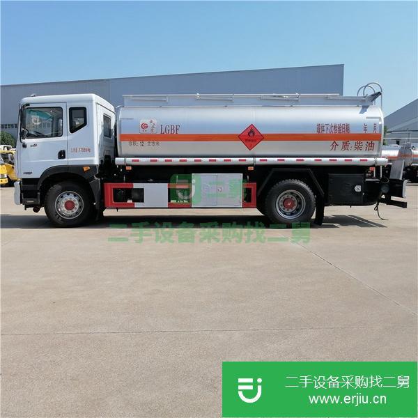 海南出售二手東風10噸150馬力油罐車