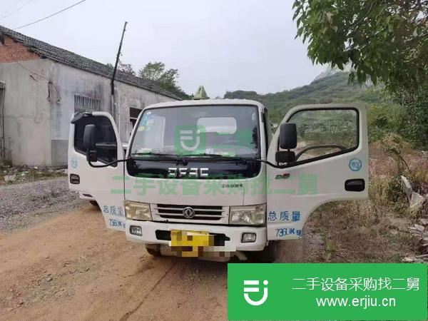 江蘇出售二手5噸車況精美油罐車