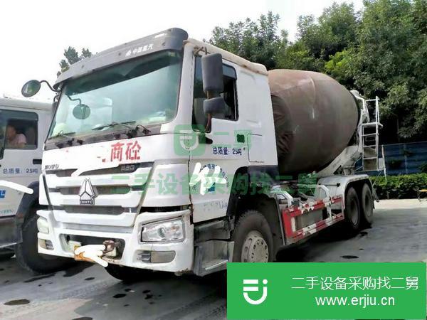 山東出售二手2015年國四豪沃大15方攪拌車