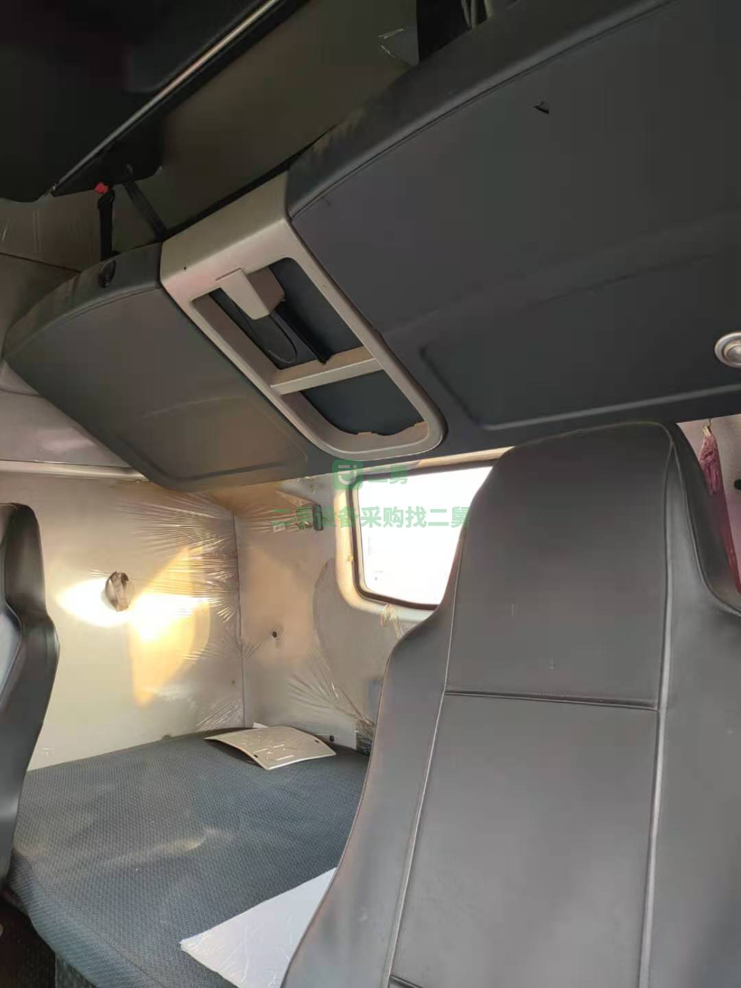 出售18年豪沃雙驅(qū)重體540馬力牽引車 國五排放 可分期