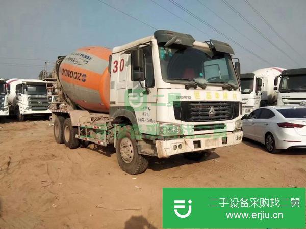 青海出售二手15年3月國四大12方攪拌車,中聯上裝,380馬力