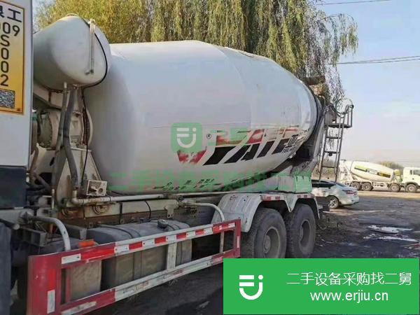 寧夏出售二手17年底大16方豪沃攪拌車