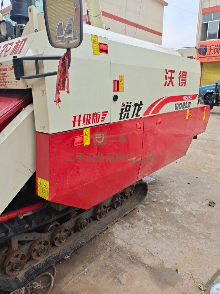 出售二手的八成新沃得收割機