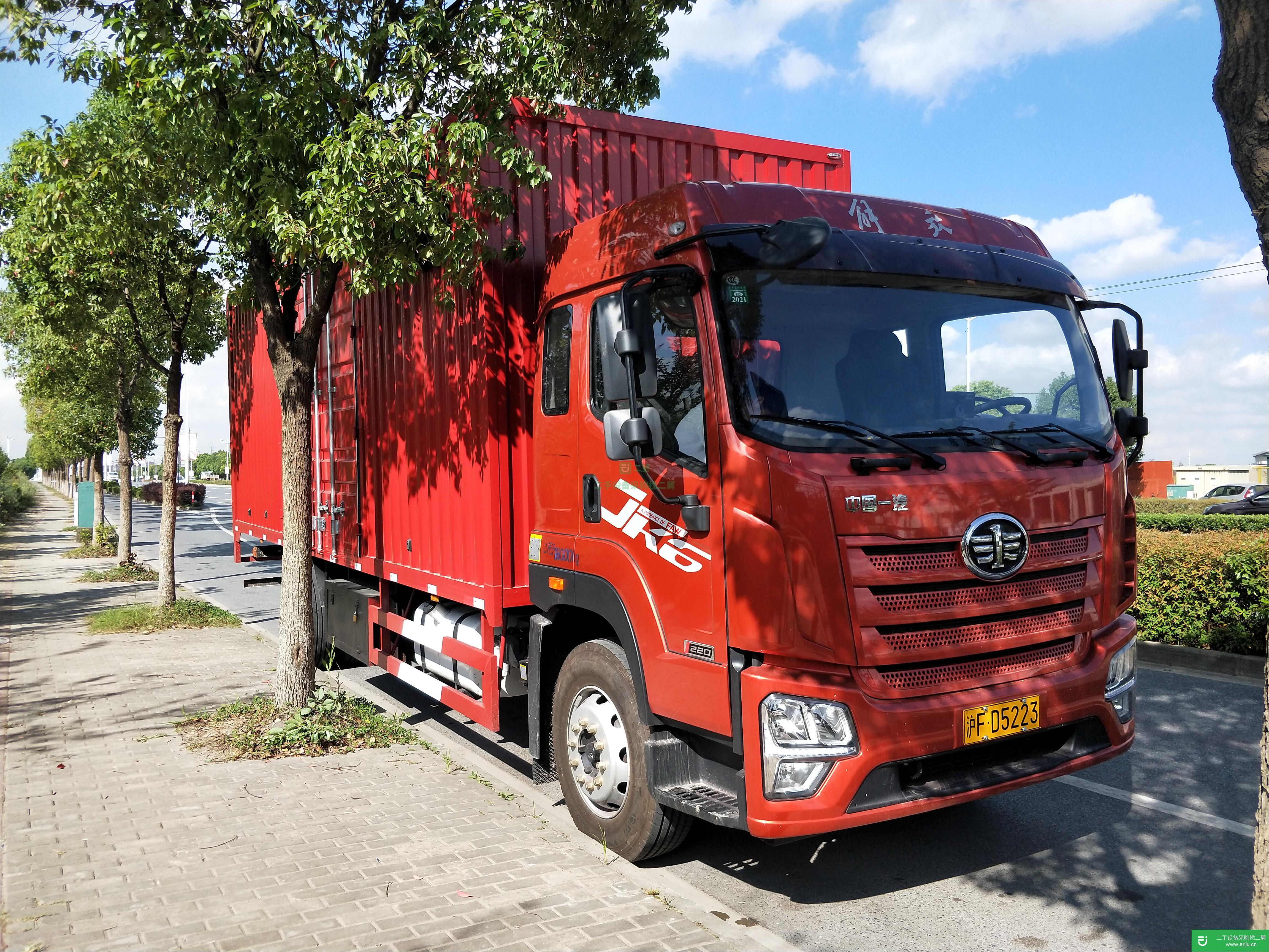 上海出售二手青島解放箱式貨車