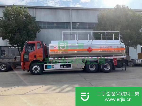 湖北出售二手解放J6后八輪油罐車