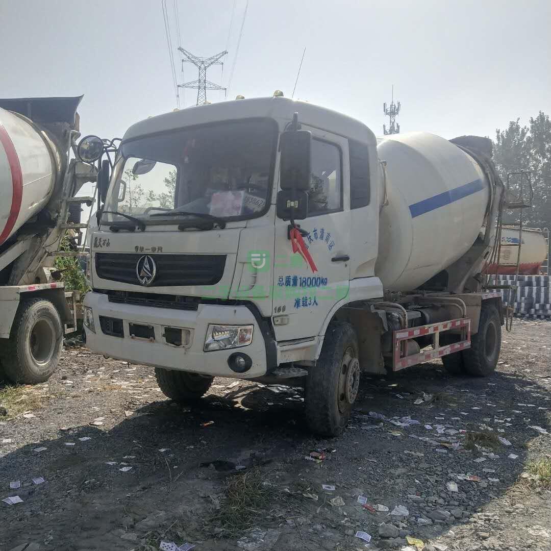 出售二手唐俊時代牌小型攪拌車