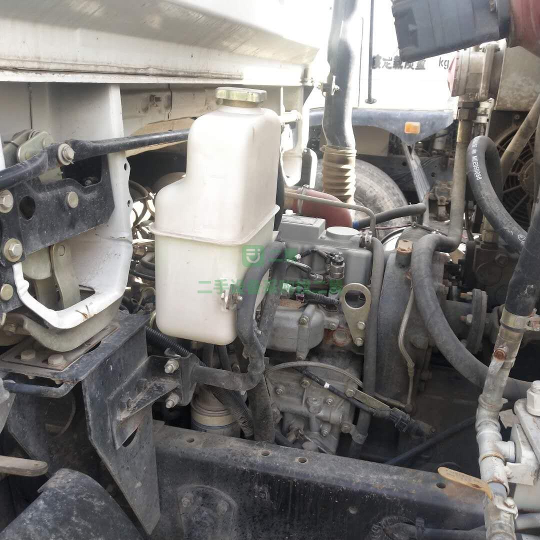 出售二手14年豪沃5方小型混凝土攪拌車