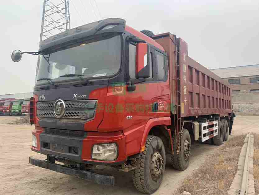 出售18年7月國(guó)五排放8.6米德龍x3000自卸車(chē)