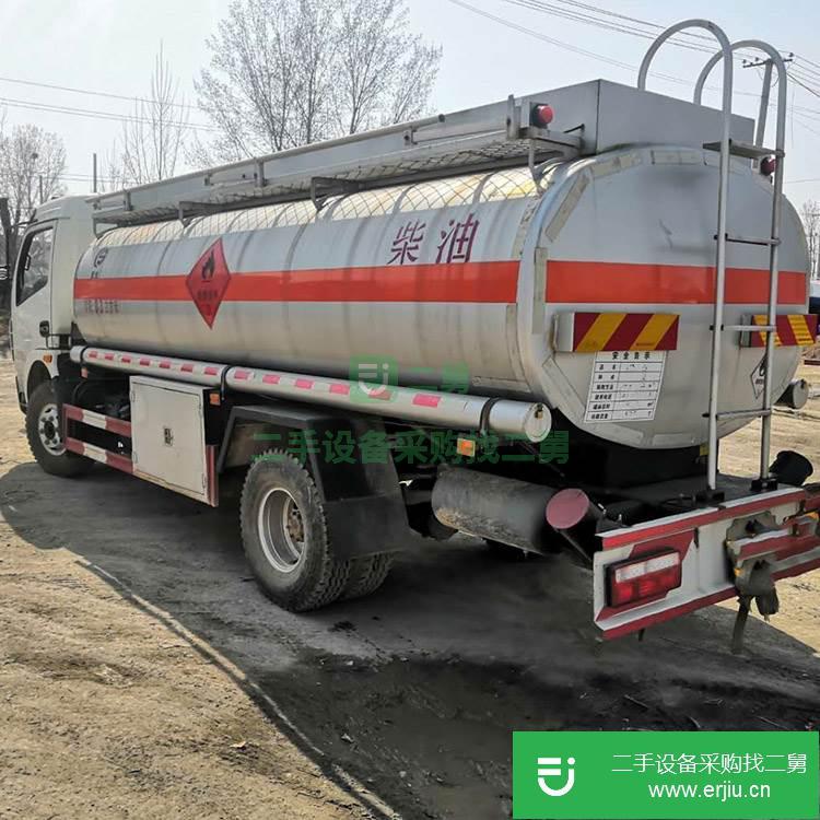 山東出售二手東風(fēng)多利卡8噸油罐車