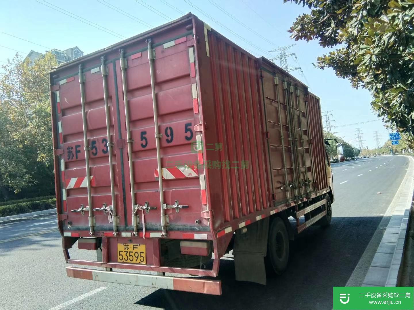 江蘇出售二手東風多利卡箱式貨車