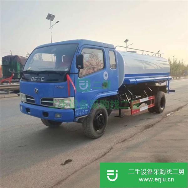 山東出售二手東風多利卡8立方灑水車