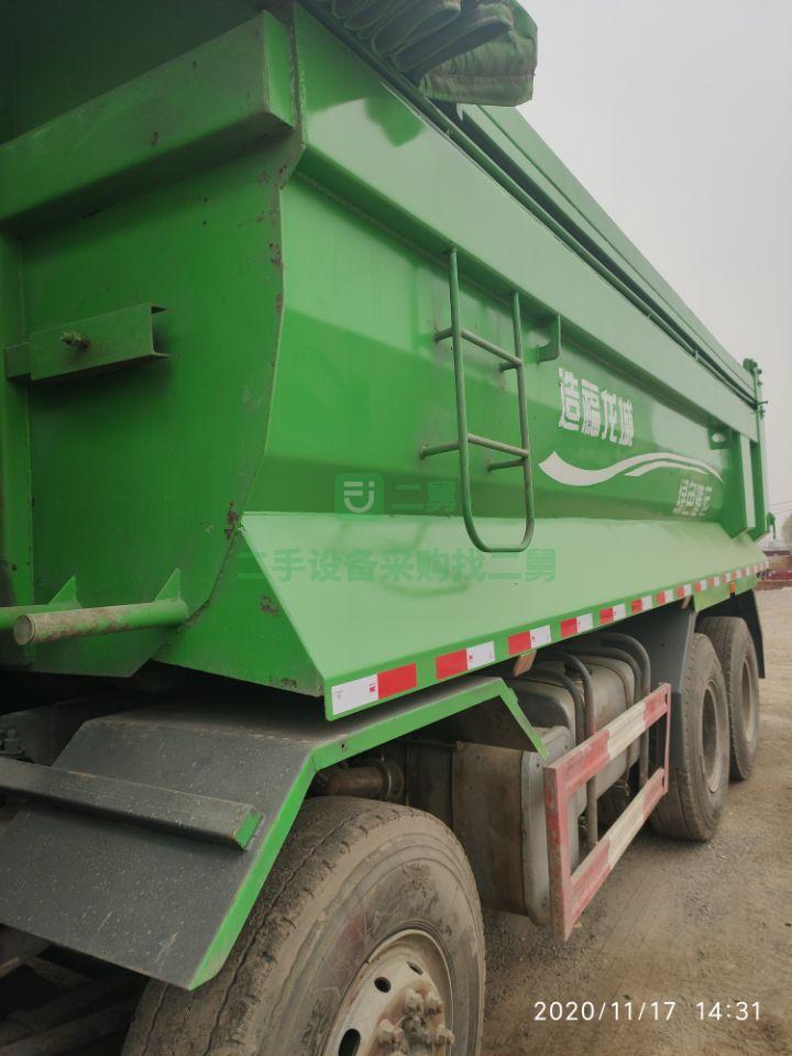 出售17年國五6.5米豪沃前四后八自卸車，可分期