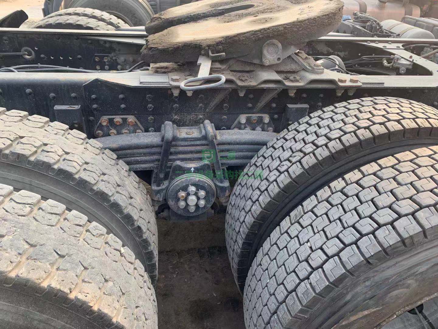 出售一臺德龍新M3000牽引車 430馬力