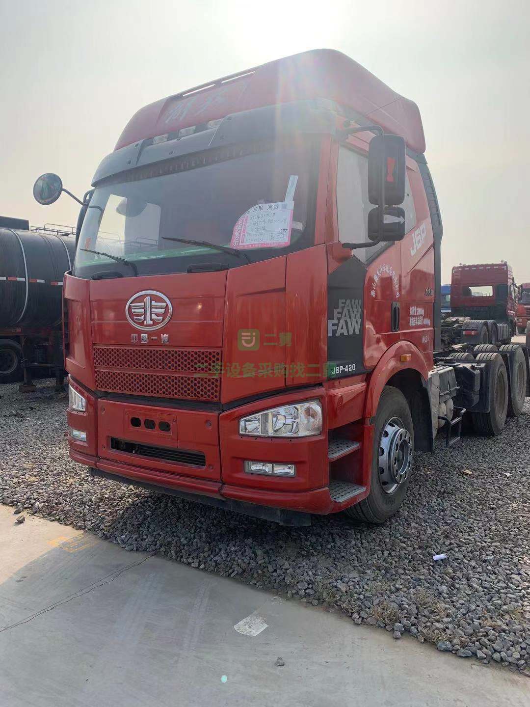 出售一臺18年7月的解放J6p質惠版牽引車